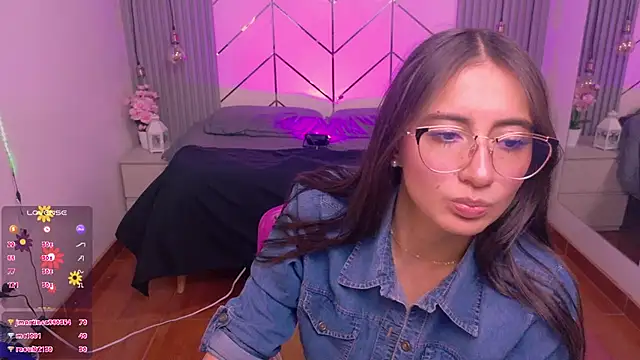 Chat +18 de alesiamoore ao vivo