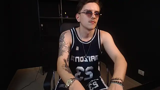 FelixStarkk Live XXX-chat