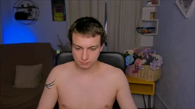 eric_nova – Naživo XXX chat