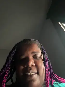 QueenTease420 webcam show