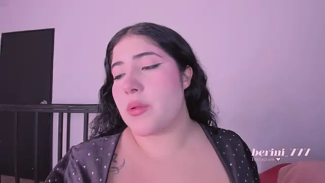 AmberiniHoffman's Live XXX Chat