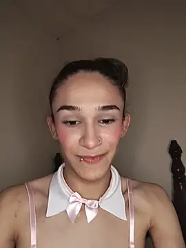 แชท XXX สดของ Twink_fem-boy