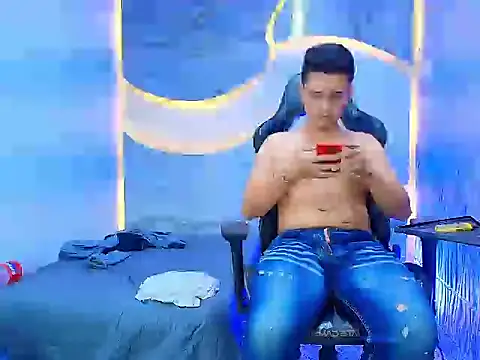 Benjamin_Alam Chat XXX live