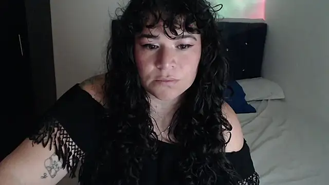 Chat +18 de ANGELIQUE_KLANE ao vivo