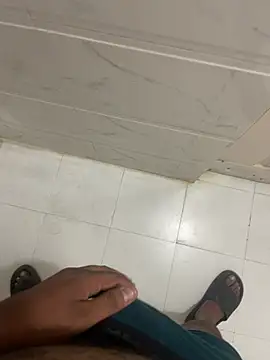naughtydaddyy 在線直播表演