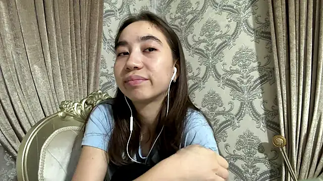 cocoSharms' Live XXX Chat