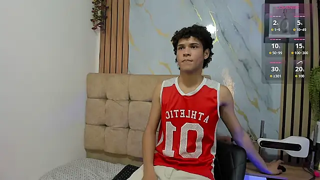 nyx_white_Gay Chat XXX live