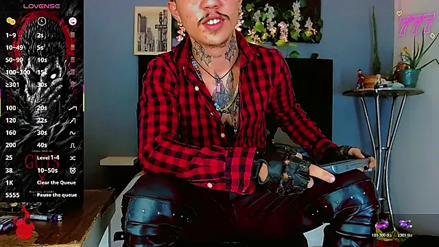HannibalLester élő XXX-chatje