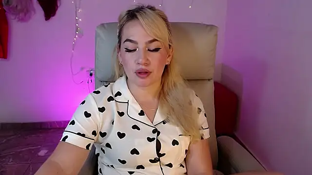 Carolina_2403's Live XXX Chat