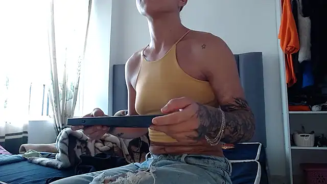 Chatroom XXX en direct de saara_johnson496