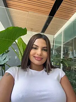 Irina_Velvettn Webbikameraesitys