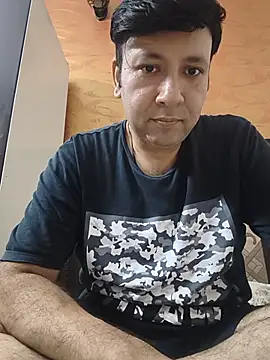 13hornyy Live XXX-Chat