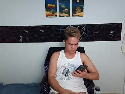 yourmikexxx Pertunjukan Webcam