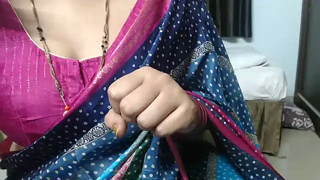 sunitha-3 Obrolan Langsung XXX