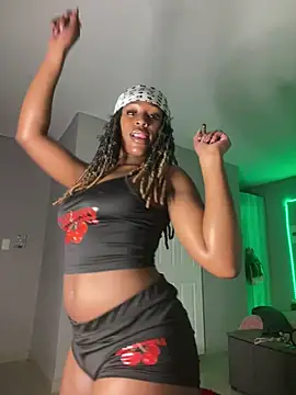 SP1CY_MOMMY XXX чат на живо