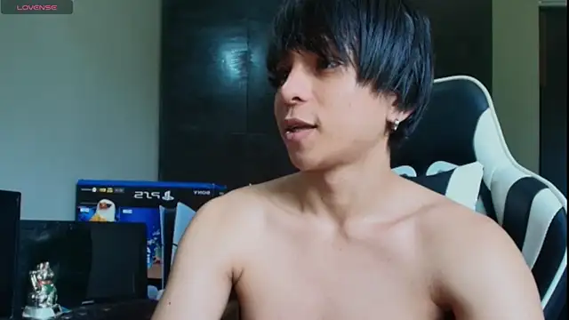XXX chat uživo modela Reycogamer
