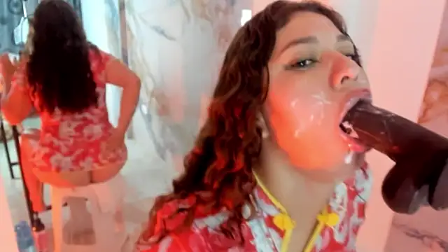 צ'אט XXX בשידור חי של hade_cute