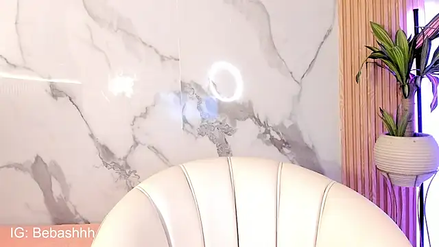 Fyre_divine live XXX chat