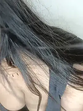 Chat XXX en directo de SAVITA-STRIP