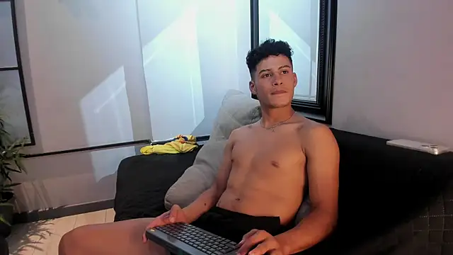 Chat XXX en directo de angelsilva_