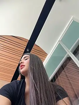 แชท XXX สดของ BellaLeclair_
