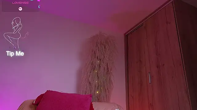 CandieGilson_ Live XXX-chat