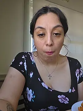Blaze_Onn Chat XXX live