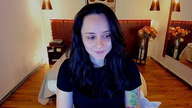 دردشة KatherineBond الجنسية المباشرة