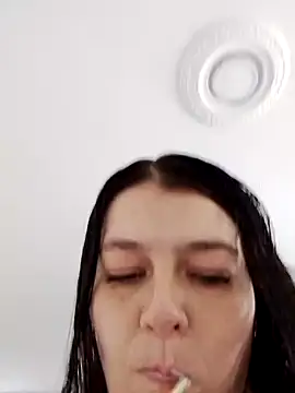 Fernandar2025's Live XXX Chat