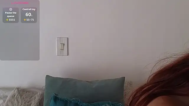 ninaa_fox's Live XXX Chat
