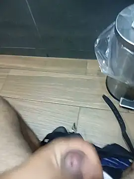 HotC1991 Show in webcam