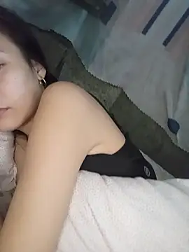 urnaughty_creamypie Adlı Modelin Canlı XXX Sohbeti