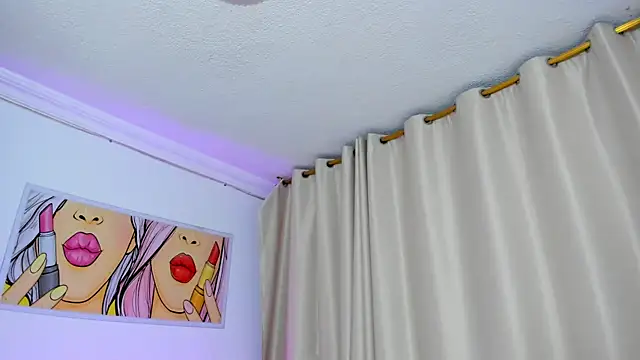 StarMilf 现场XXX聊天
