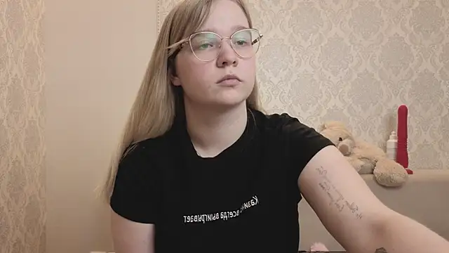 Chat +18 de LesleyMil ao vivo