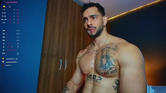 massimo_visconti's Live XXX Chat