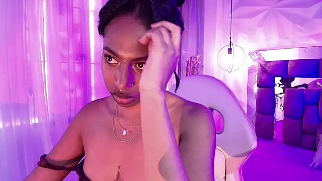 Chat XXX en directo de Queen_perla_