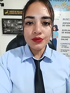 MAYE__13 – webcam-show