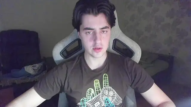 Knuckles17 – webcam-show