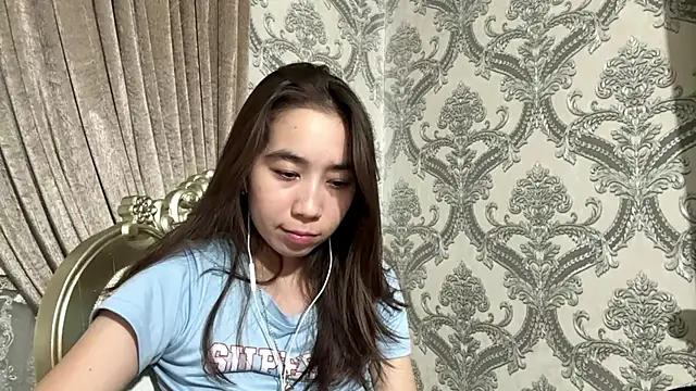 Živý XXX chat cocoSharms