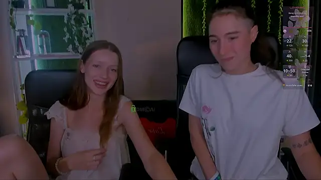 הופעת וובקאם של khloebeauty