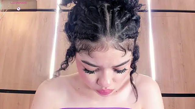 chloe_cortez: απευθείας συνομιλία ΧΧΧ