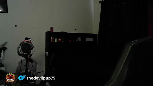Chat XXX en directo de DevilPup75_