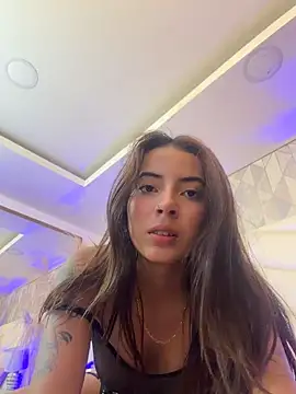 mia__evans_ Adlı Modelin Canlı XXX Sohbeti