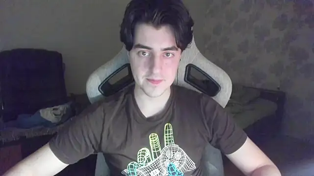 Knuckles17 Show in webcam