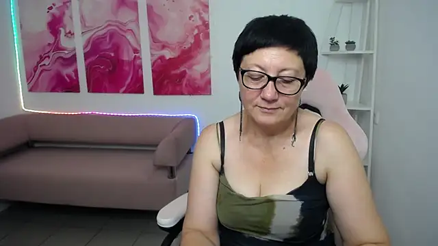 EmilyL0ve Live XXX-chat