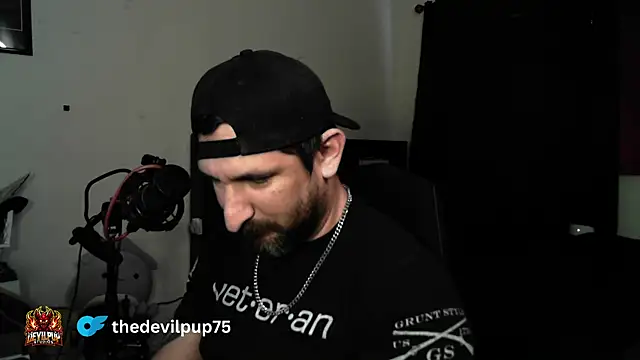 DevilPup75_ Live XXX-chat