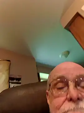 Joeyw57's Live XXX Chat