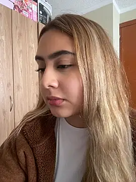 XXX chat uživo modela Miabonnett_