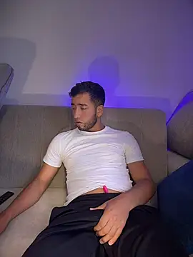 liam_bronw's Live XXX Chat