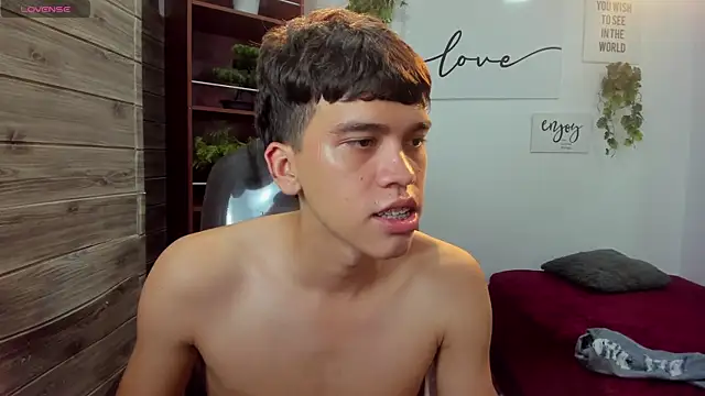 Chat +18 de jac_cox ao vivo